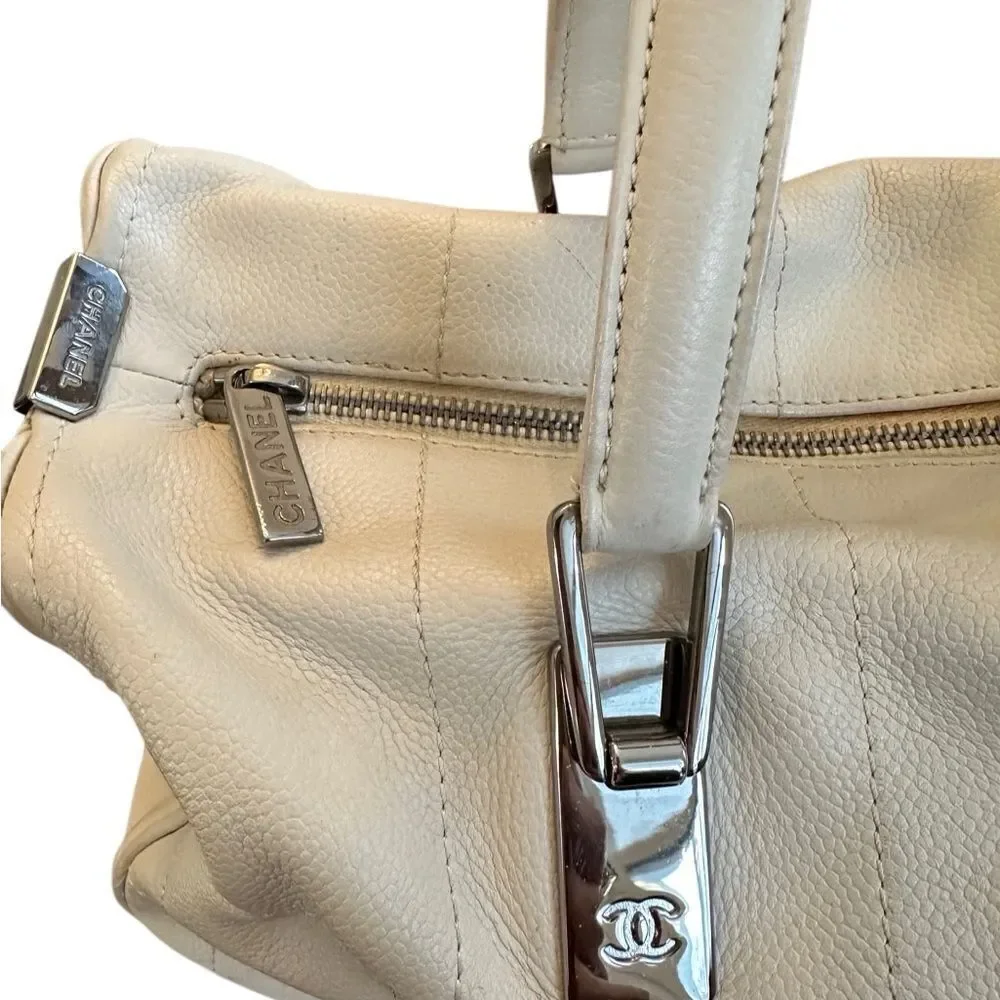Chanel Top Handle white leather Bag